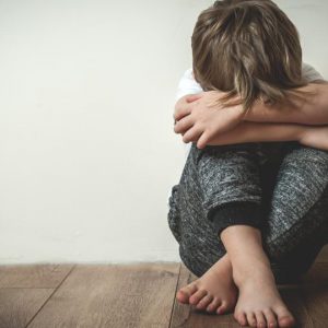 افسردگی کودکان : آشنایی با علائم ، نشانه ها و راه های درمان