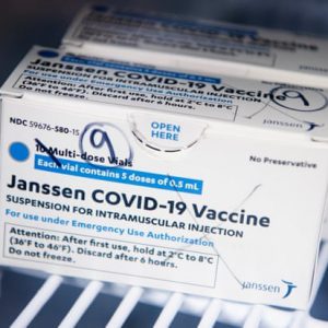 توقف تولید واکسن کرونا Johnson & Johnson توسط امریکا