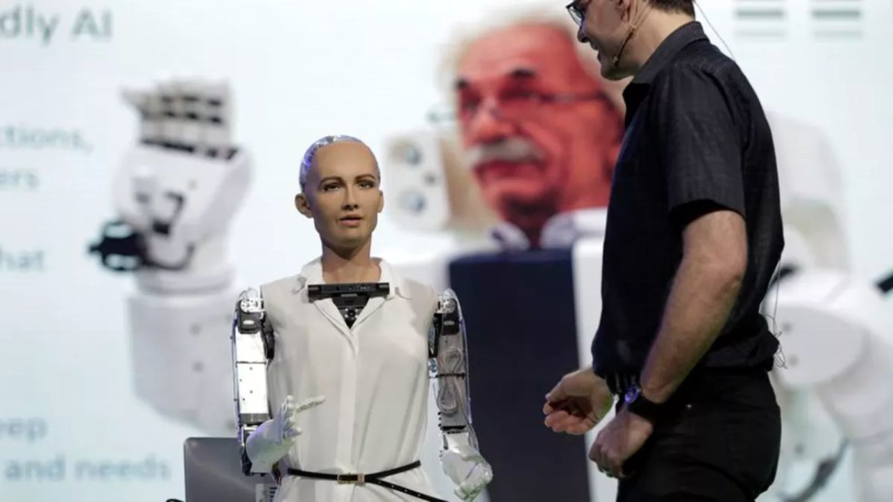 سوفیا | رباتی که جای انسان ها را خواهد گرفت!